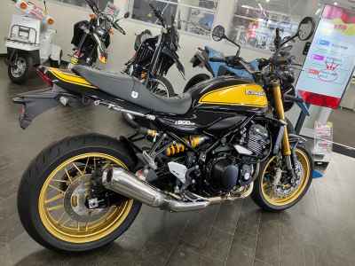 Kawasaki Z900RS 2023