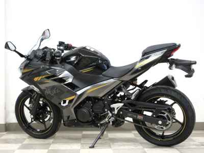 Kawasaki Ninja 400 2024