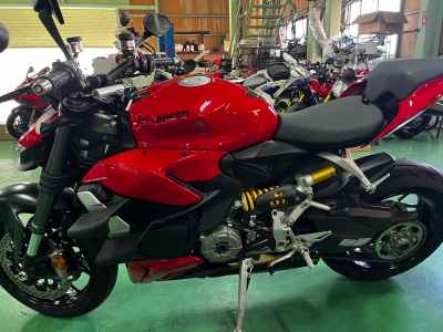 Ducati Streetfighter V2 2022