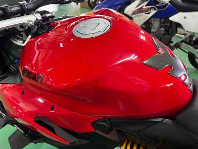 Ducati Streetfighter V2 2022