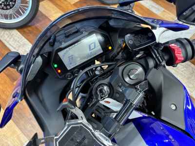 Yamaha YZF-R25 2020
