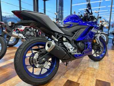 Yamaha YZF-R25 2020