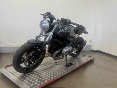 BMW R nineT 2021