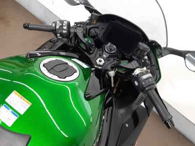 Kawasaki Ninja H2 SX 2023