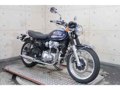 Kawasaki W800 2022