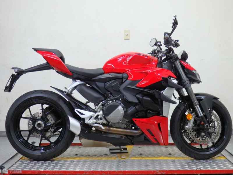 Ducati Streetfighter V2 2022