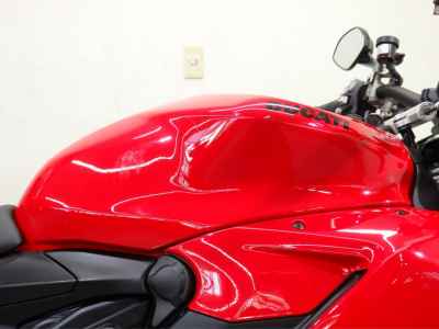 Ducati Streetfighter V2 2022