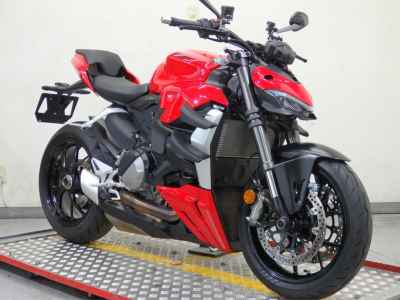 Ducati Streetfighter V2 2022