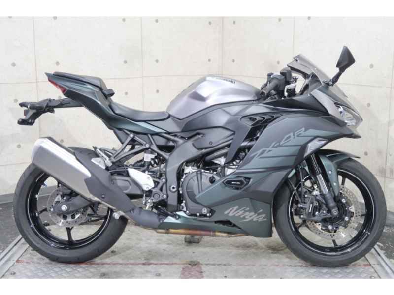 Kawasaki Ninja ZX-4R SE 2025