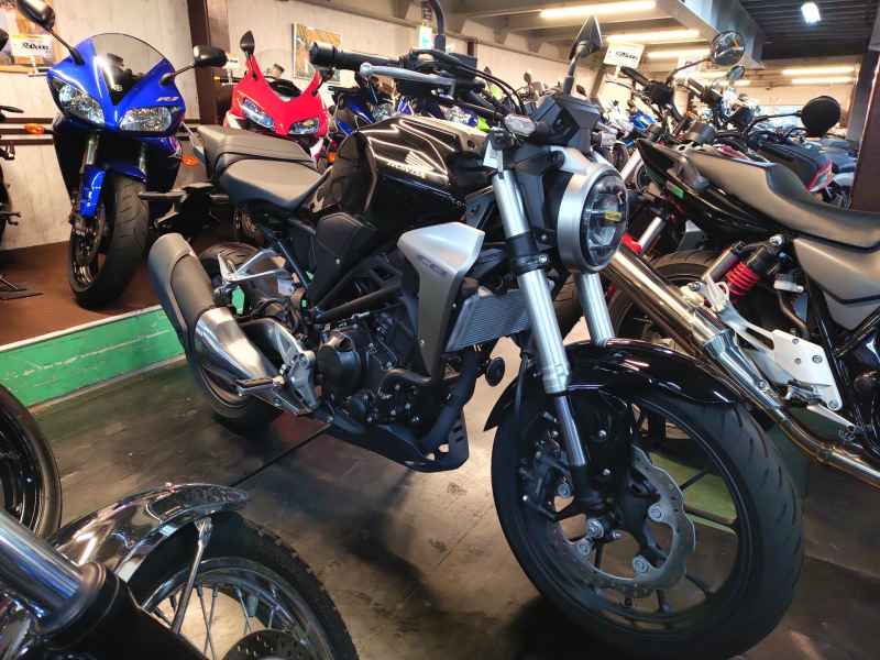 Honda CB250R 2018