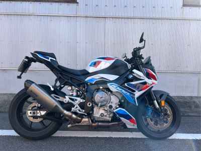 BMW M1000R 2024