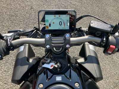 Honda CBR650R E-Clutch 2025