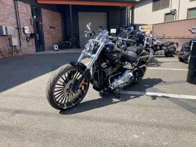 Harley-Davidson Breakout FXBR1920 2026