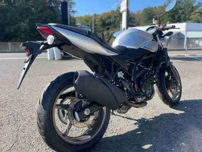 Suzuki SV650S 2023