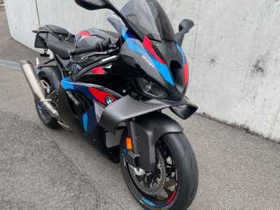 BMW M1000RR 2025