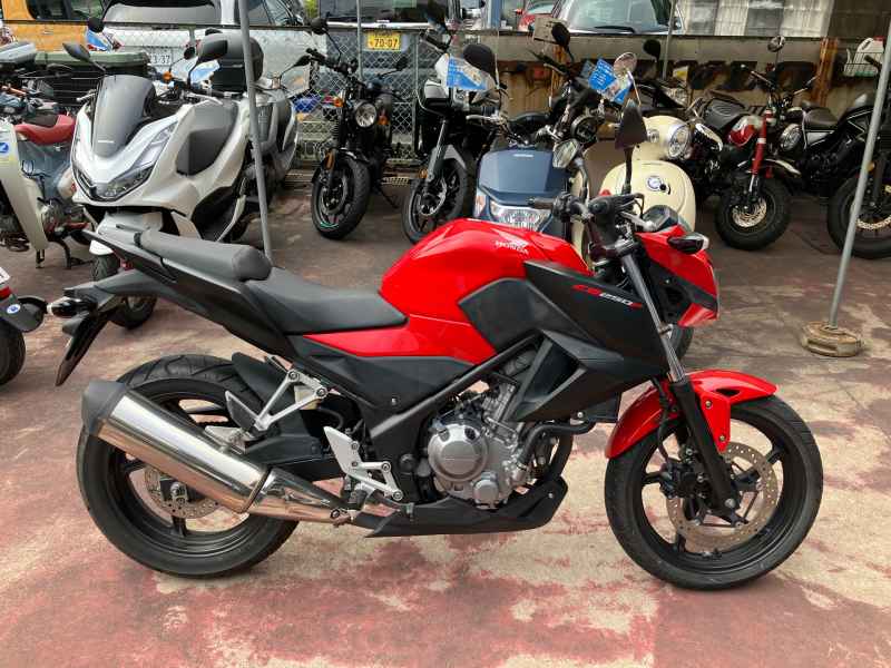Honda CB250F 2016