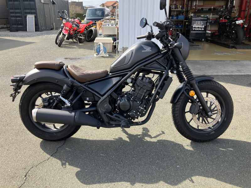 Honda XJR400 2022