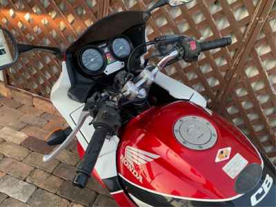 Honda CB400 Super Boldor 2009