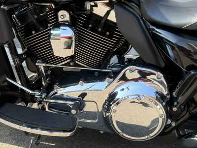 Harley-Davidson Electra Glide FLHTCU1690 2014