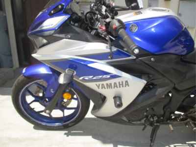 Yamaha YZF-R25 2015