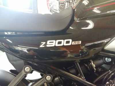 Kawasaki Z900RS 2024