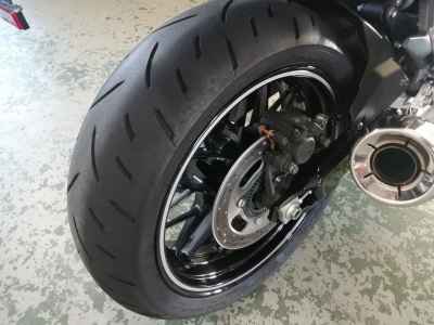 Kawasaki Z900RS 2024