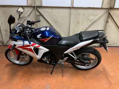 Honda CBR250R 2011