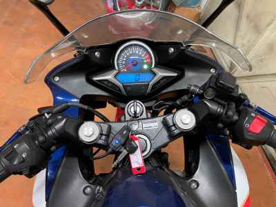 Honda CBR250R 2011