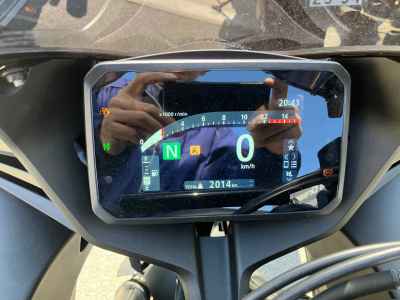 Honda CBR650R E-Clutch 2025