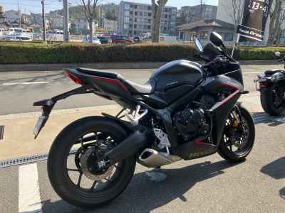 Honda CBR650R E-Clutch 2025