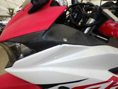 Yamaha YZF-R25 2016