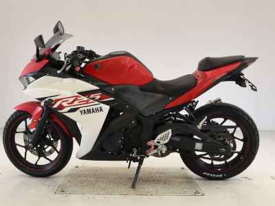 Yamaha YZF-R25 2016