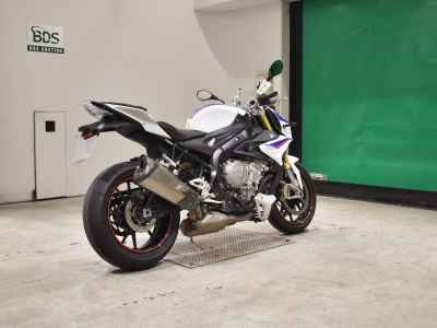 BMW S1000R