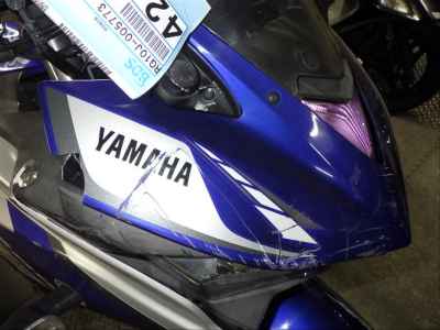 Yamaha YZF-R25 2015