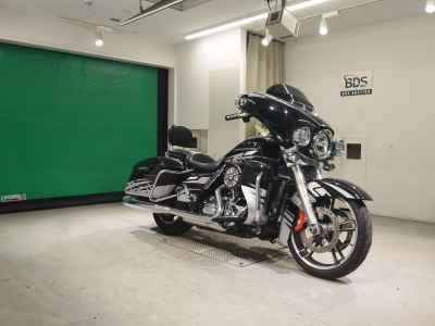 Harley-Davidson Street Glide FLHXS1690 2015