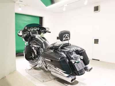 Harley-Davidson Street Glide FLHXS1690 2015