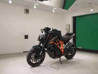 KTM 1290 Super Duke R 2016