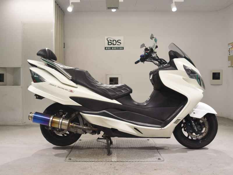 Suzuki Skywave 250S
