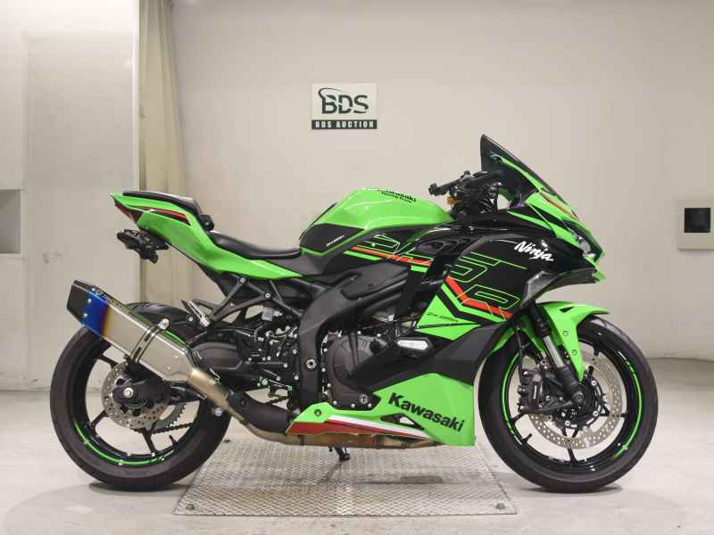 Kawasaki Ninja ZX-25R 2024