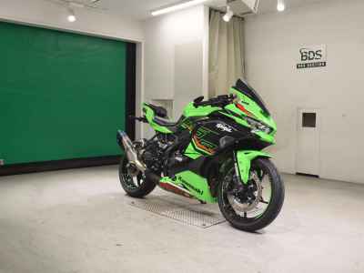 Kawasaki Ninja ZX-25R 2024