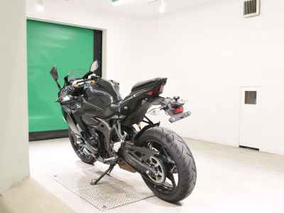 Kawasaki Ninja ZX-25R