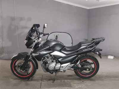 Suzuki GSR250