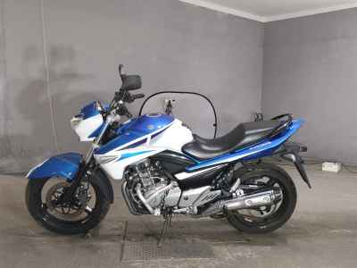 Suzuki GSR250