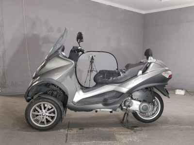Piaggio MP3 250FL