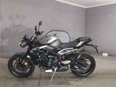 Triumph Street Triple R 2023