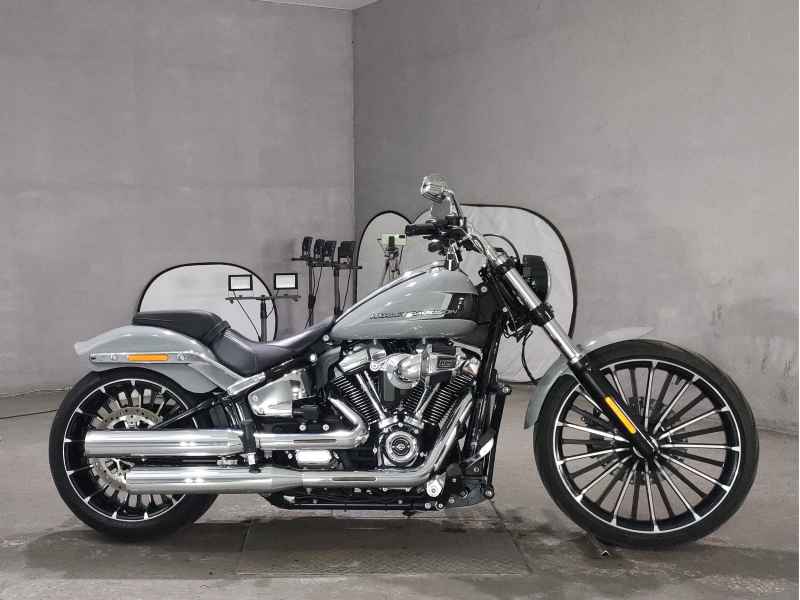 Harley-Davidson Breakout FXBR1920 2024