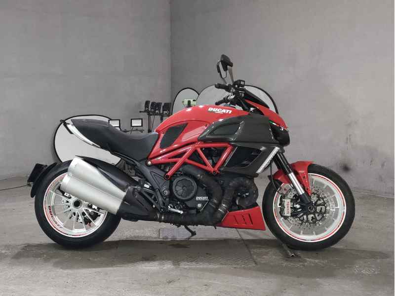 Ducati Diavel 2014
