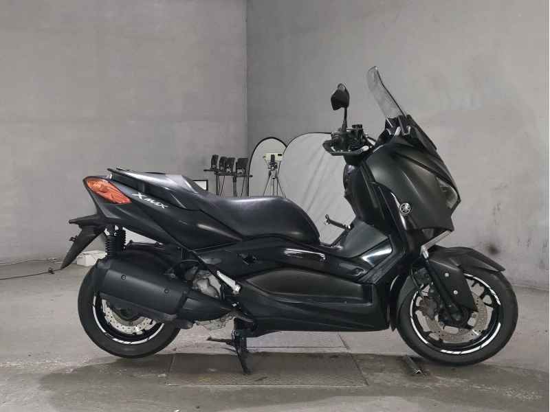 Yamaha XMAX 250