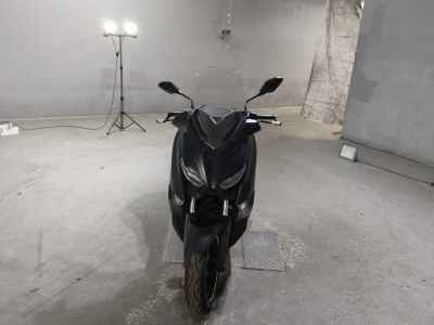 Yamaha XMAX 250