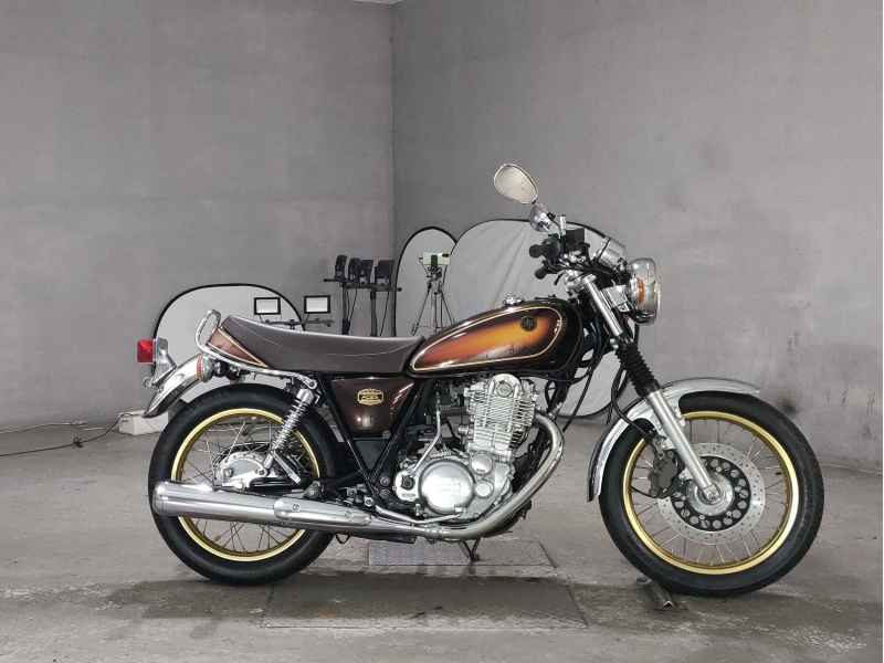 Yamaha SR400 2019